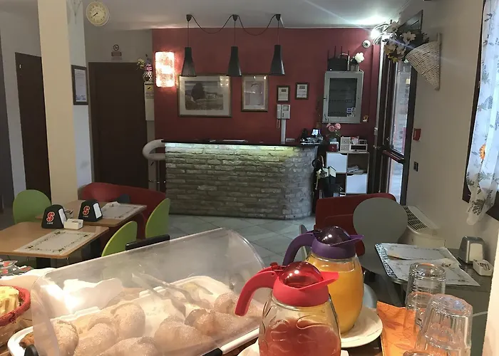 Hotel Le Corti Pitstop 2*