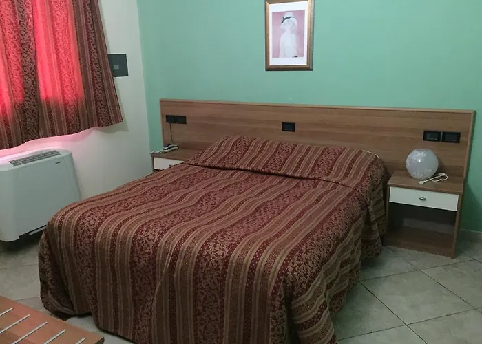 Le Corti Pitstop Otel Ferrara